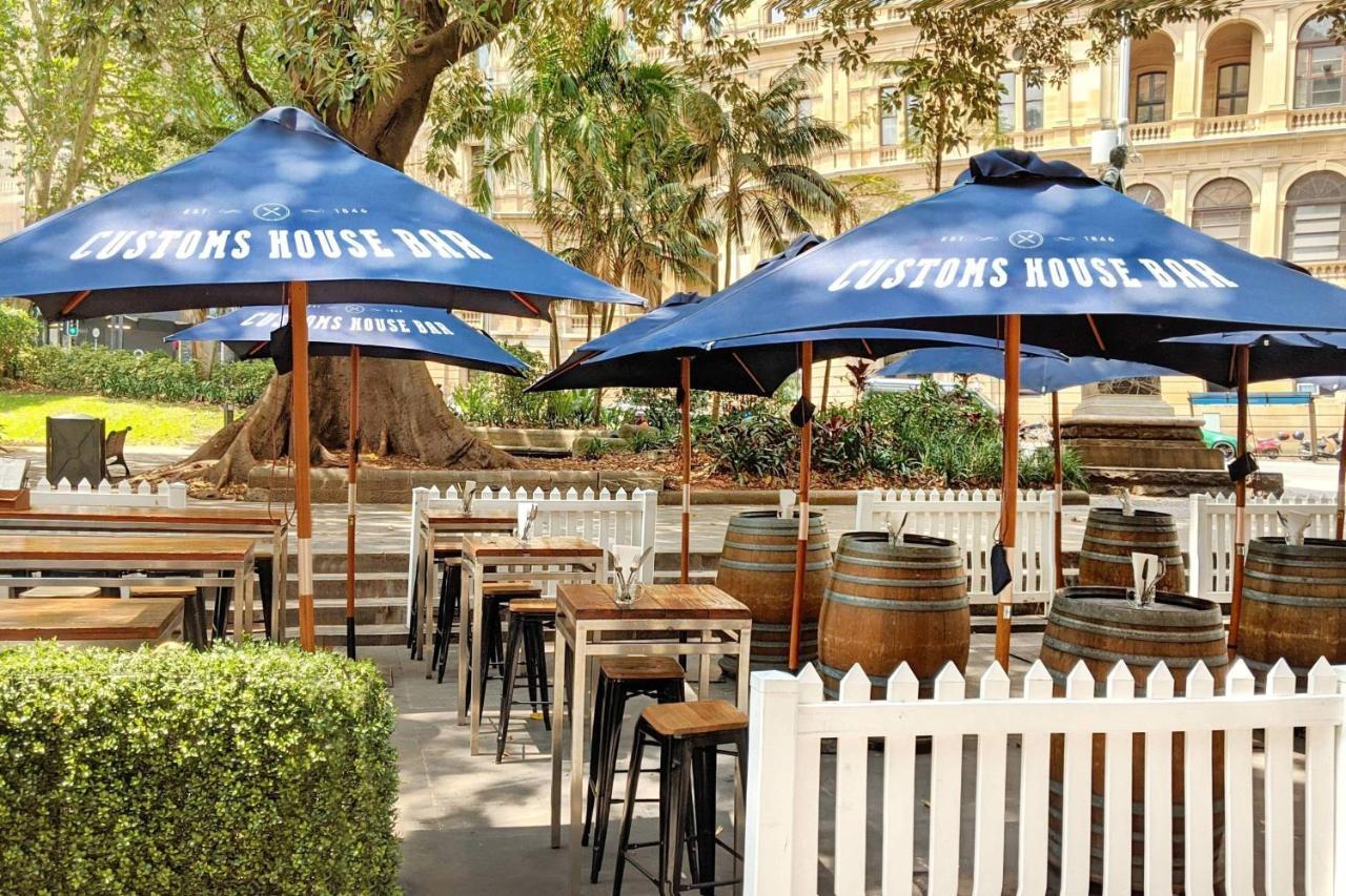 فندق سيدني هاربور ماريوت أت سيركولار كواي المظهر الخارجي الصورة The beer garden at the Duke of Brunswick Hotel
