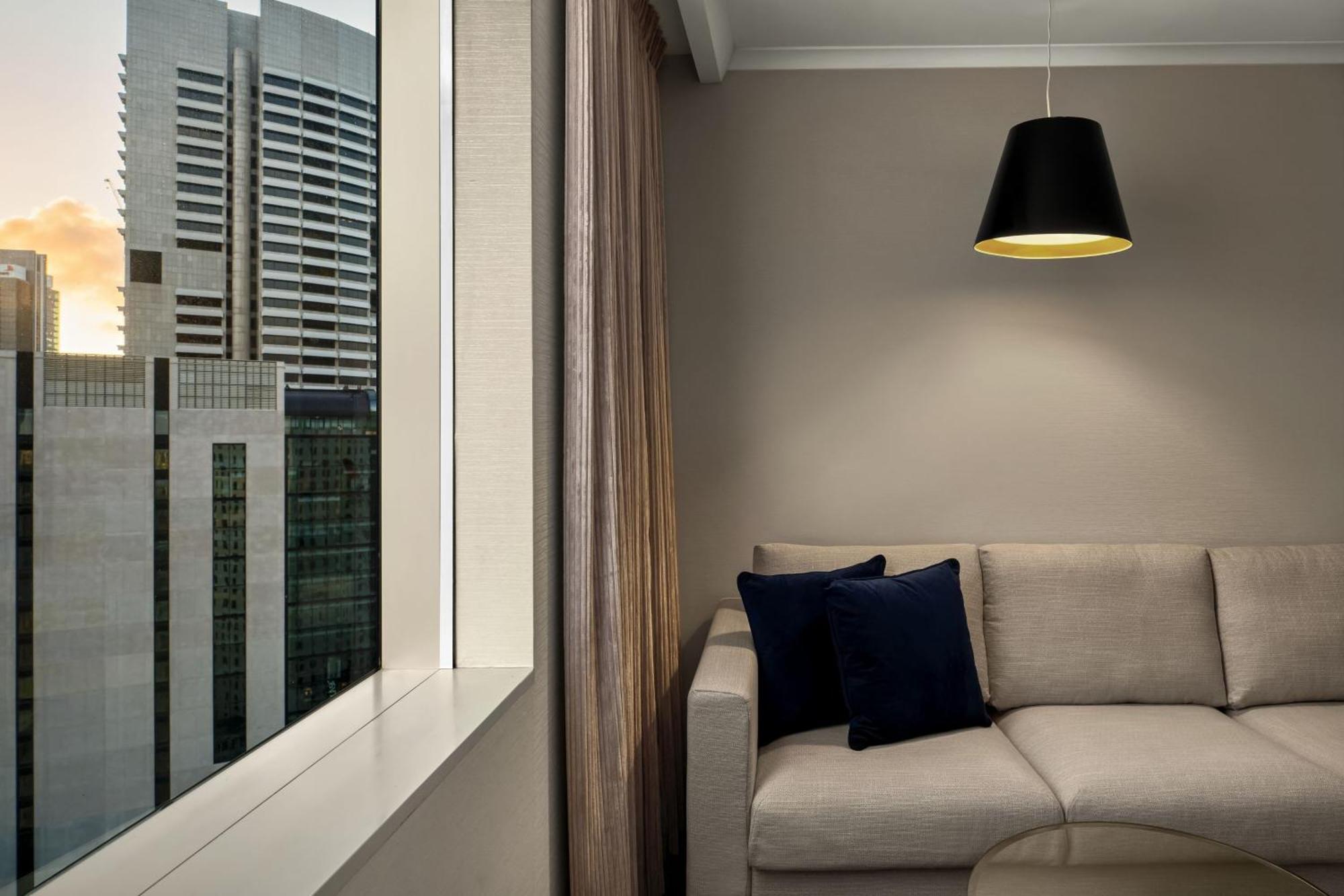 فندق سيدني هاربور ماريوت أت سيركولار كواي المظهر الخارجي الصورة A pendant light