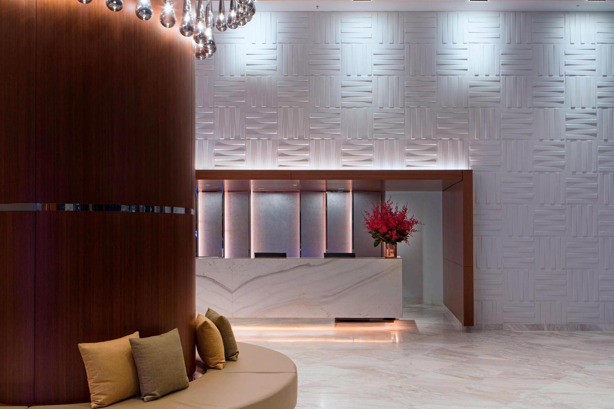 فندق سيدني هاربور ماريوت أت سيركولار كواي المظهر الخارجي الصورة The lobby of the hotel