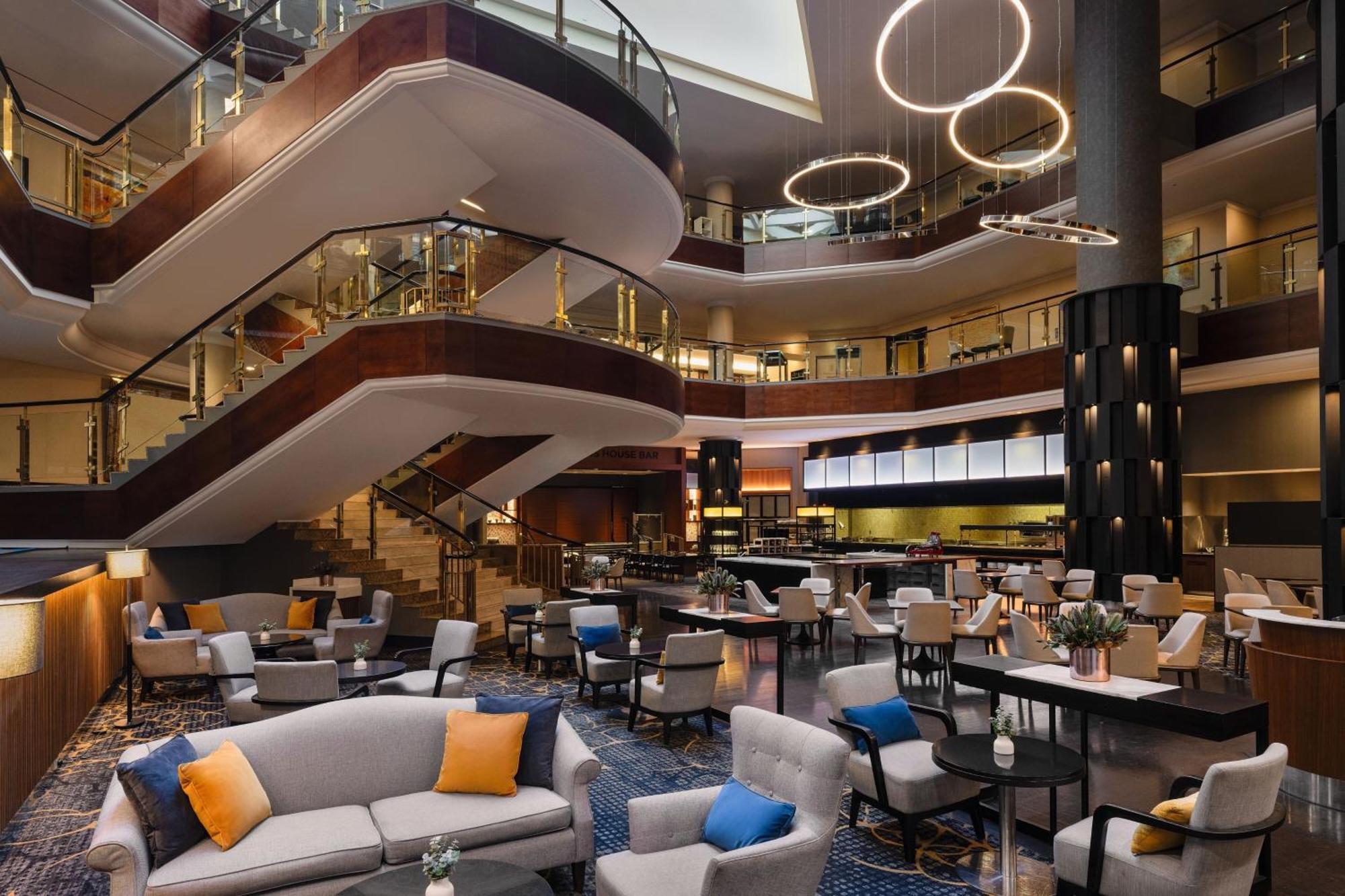 فندق سيدني هاربور ماريوت أت سيركولار كواي المظهر الخارجي الصورة The lobby of the Renaissance Boston Harborview