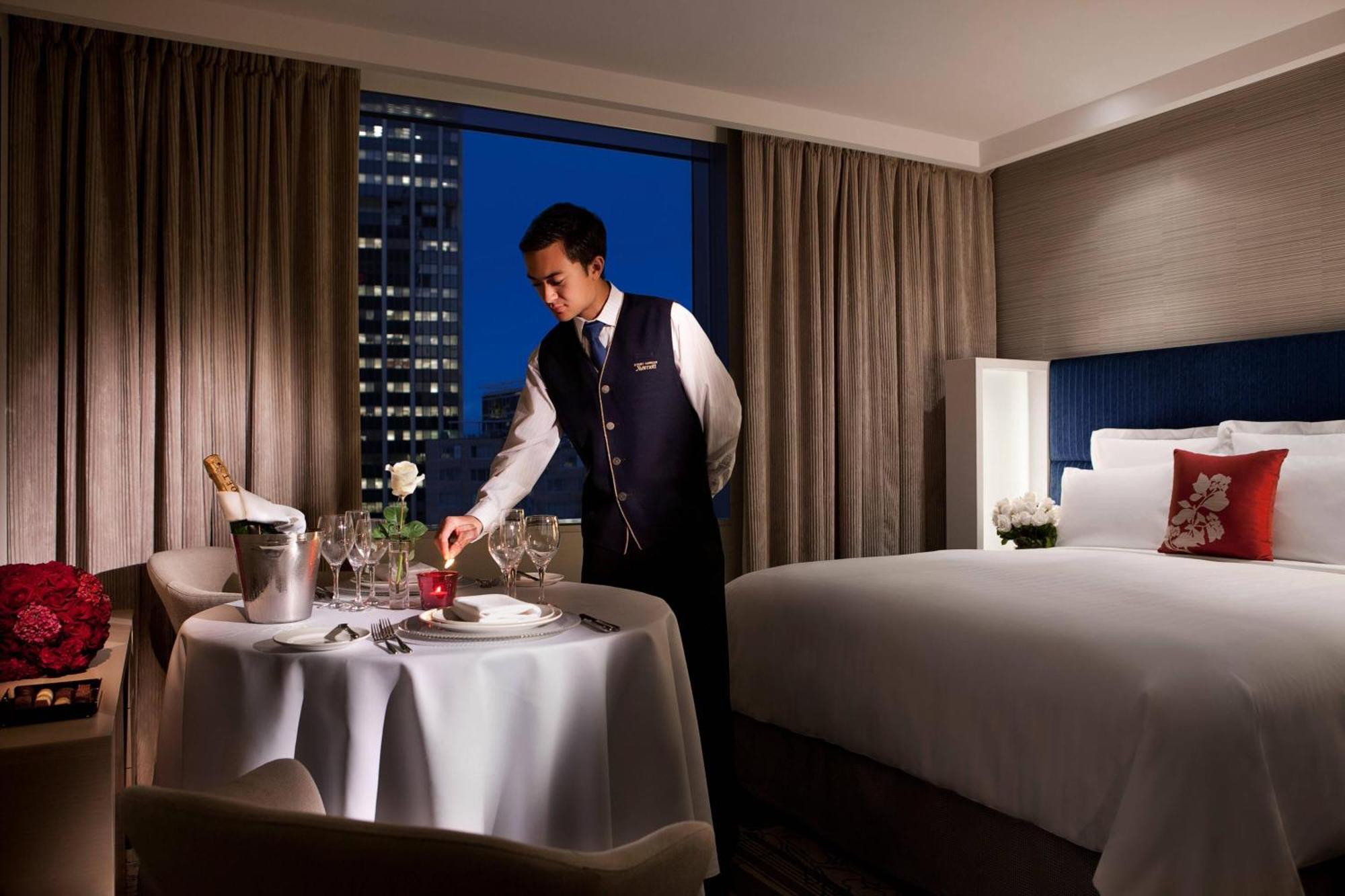 فندق سيدني هاربور ماريوت أت سيركولار كواي المظهر الخارجي الصورة A room at the Mandarin Oriental, Hong Kong